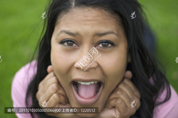 女人