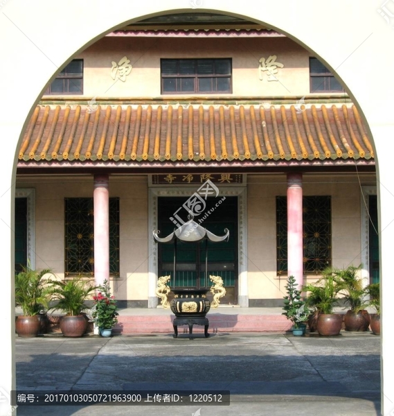 寺廟大門