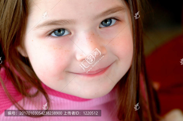孩子可愛的臉