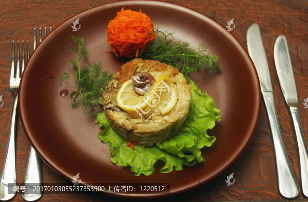 帶有檸檬2的肉盤(pán)