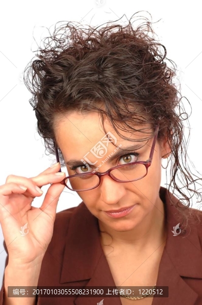 戴眼鏡的女人