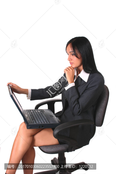女人把椅子筆記本電腦