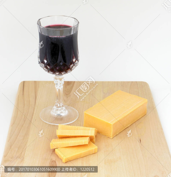 葡萄酒和奶酪的W