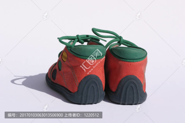 回來的鞋子