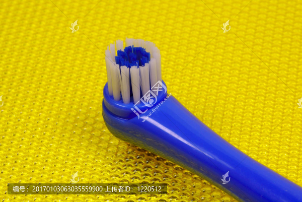 旋轉(zhuǎn)式牙刷