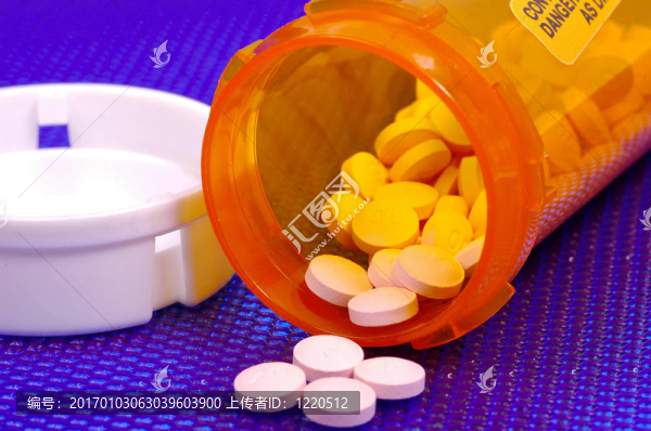 藥物治療-匯圖網(wǎng) www.fosd68.com 藥物治療