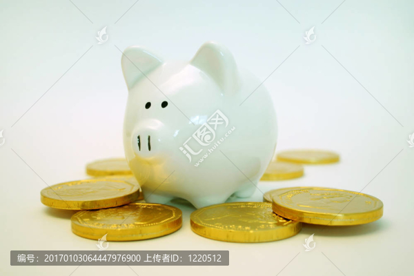 資助