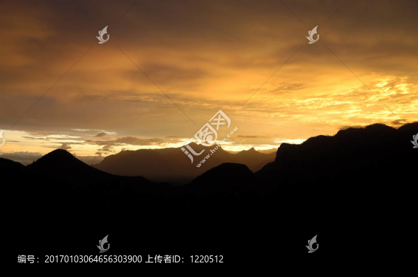 日落黃