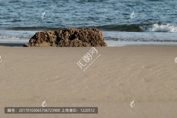 海灘上的巖石