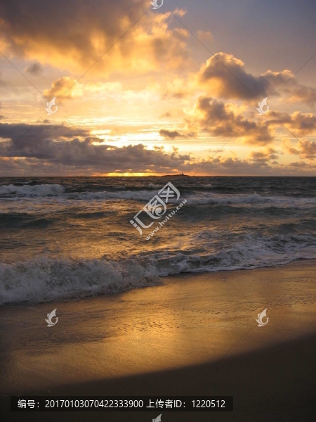 日落時(shí)的海洋