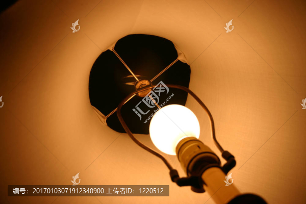 光塔