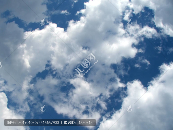 天空的云