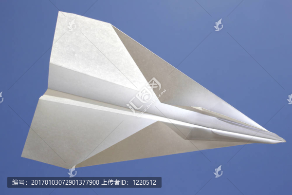 在飛行