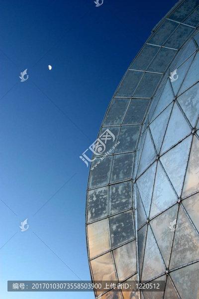 圓頂和Moon