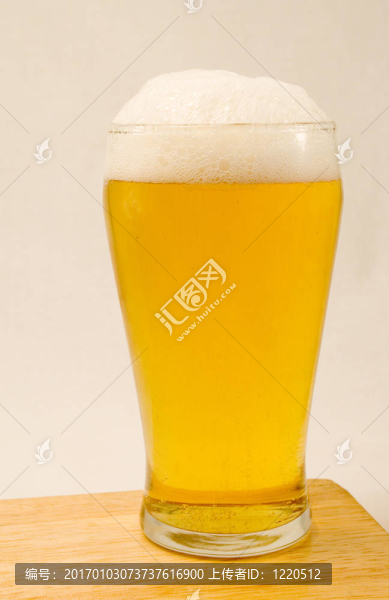 啤酒