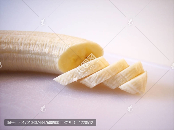 香蕉去皮切片