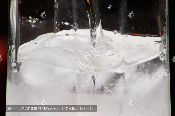 冰和水