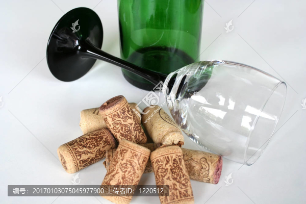 喝葡萄酒
