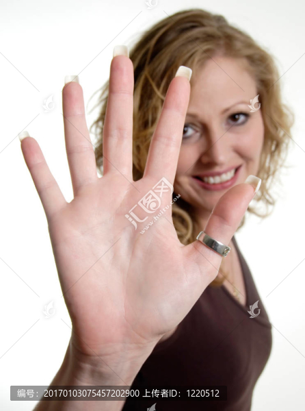 金發(fā)女人