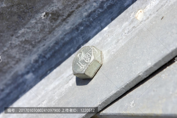 金屬結(jié)構(gòu)