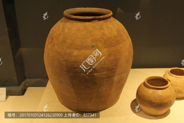 漢代瓦罐