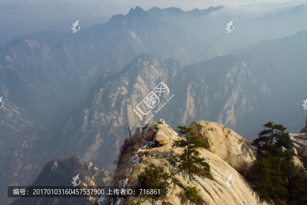 鷂子翻身,,華山東峰