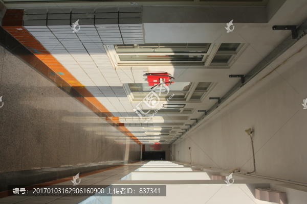 教室走道