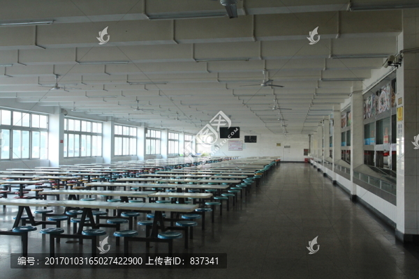 學(xué)校食堂