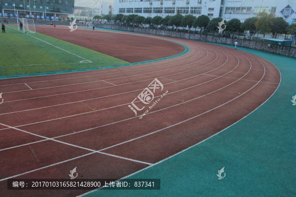 塑膠跑道球場(chǎng)