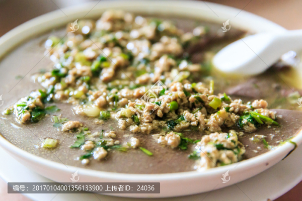 蒸羊血