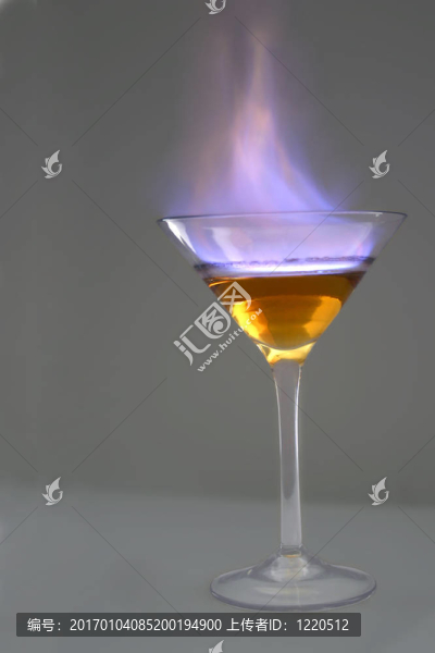燃燒的雞尾酒
