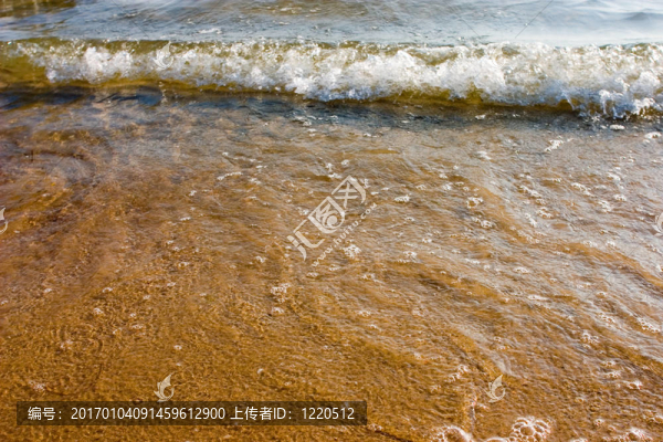 海上沖浪