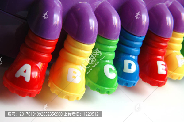 字母的腿