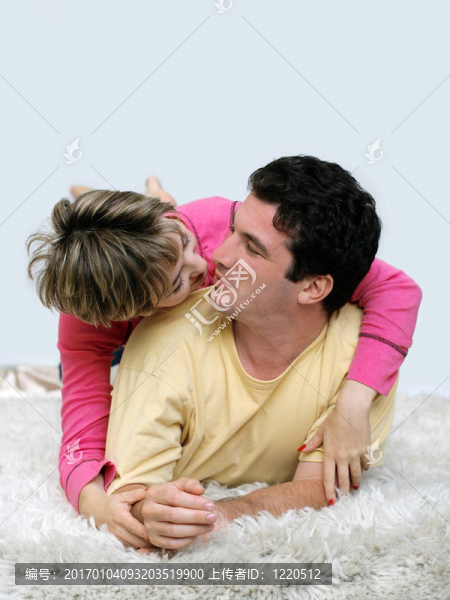 甜蜜的小夫妻