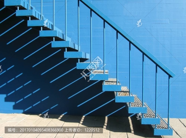 藍(lán)色的樓梯