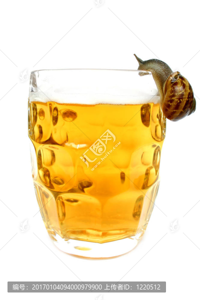 蝸牛喝啤酒