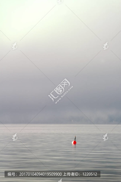 霧中的浮標(biāo)