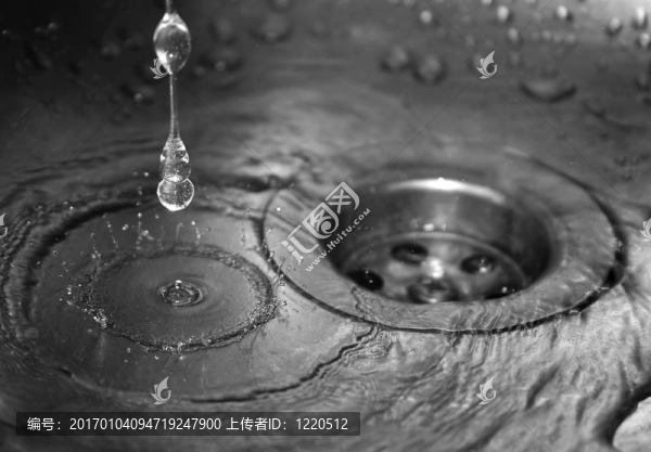水
