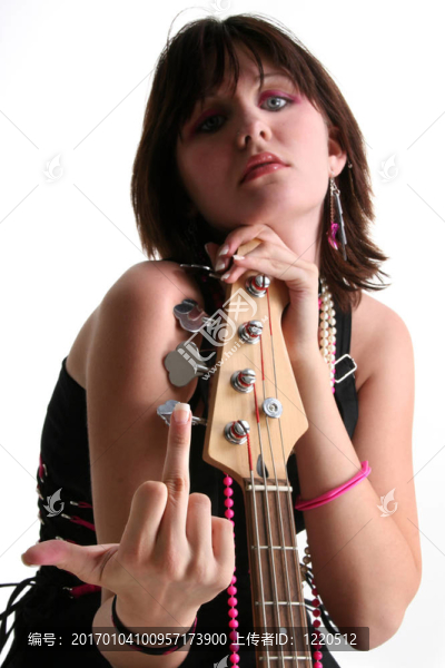 低音寶貝少女