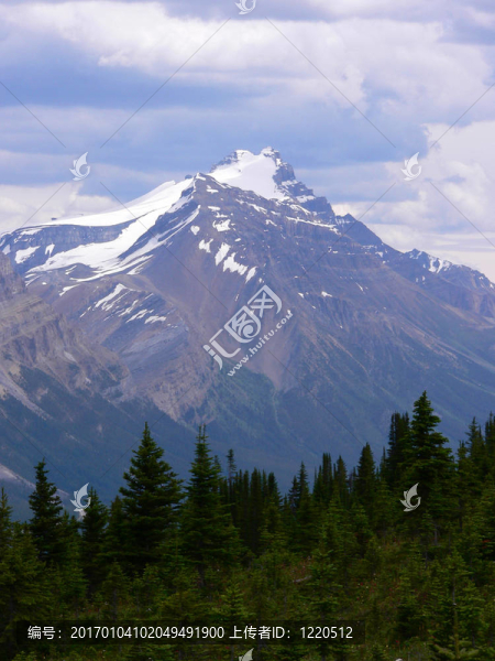 山和風(fēng)暴云-匯圖網(wǎng) www.fosd68.com 山和風(fēng)暴云