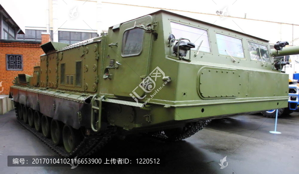 拖拉機(jī)