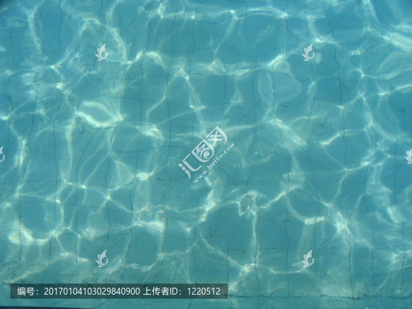 水中的倒影