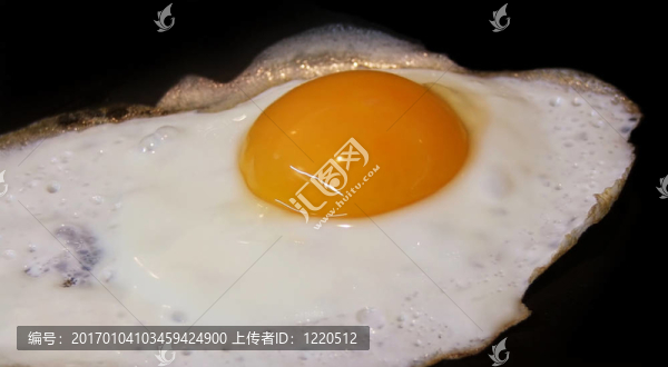 雞蛋在鍋里