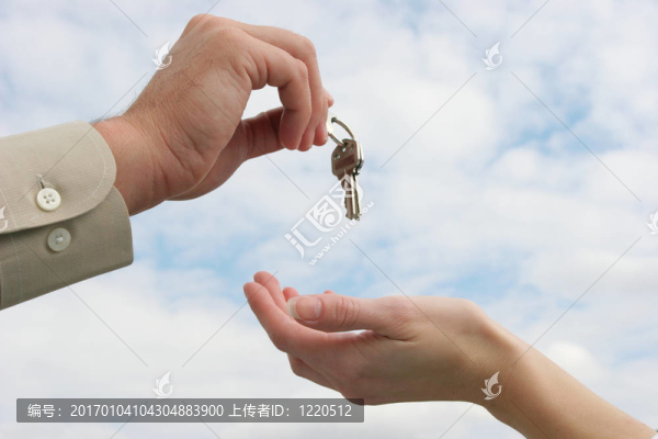 交出鑰匙