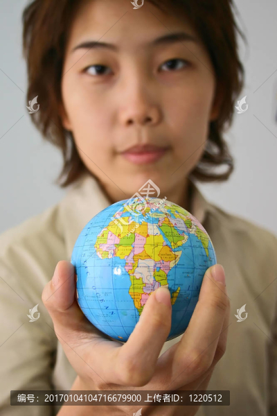 地球在我的手！