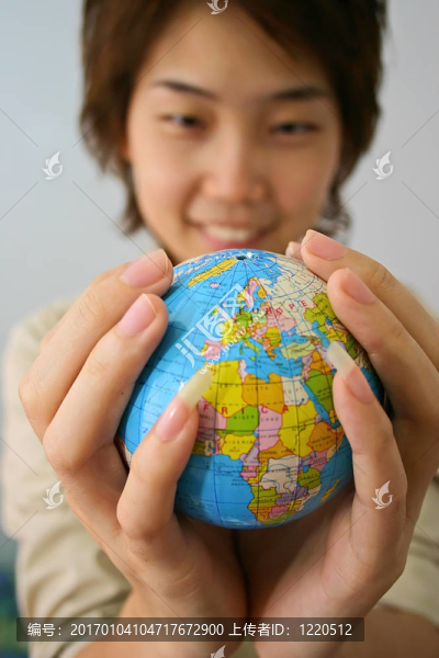 地球在我的手！