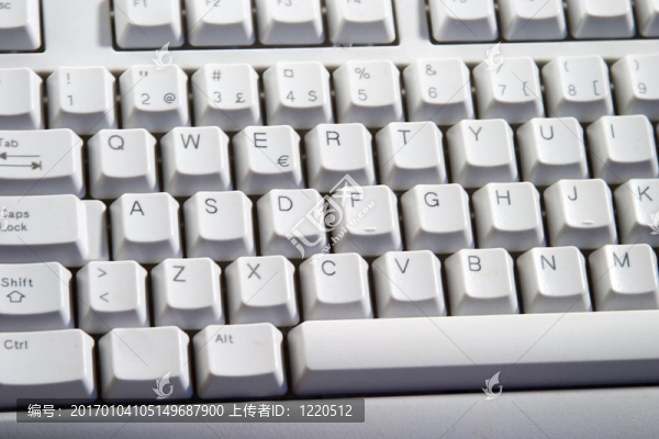 白色桌面電腦鍵盤-匯圖網(wǎng) www.fosd68.com 白色桌面電腦鍵盤