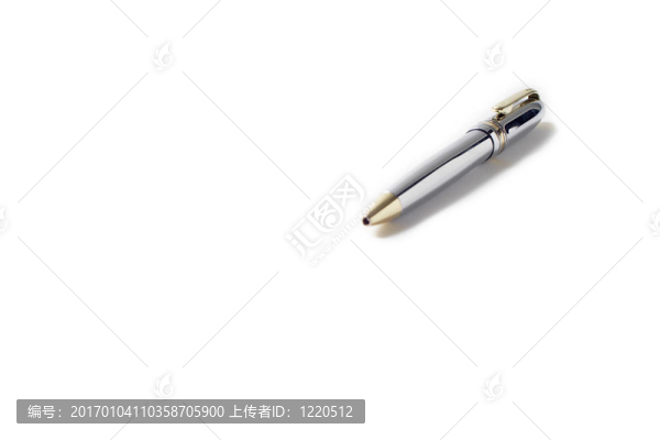 孤立的銀筆
