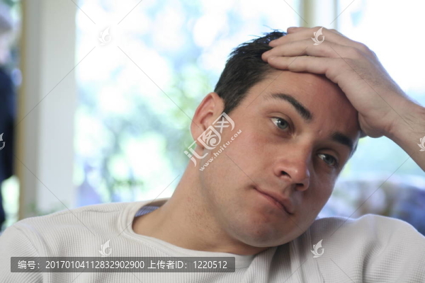 沮喪的人