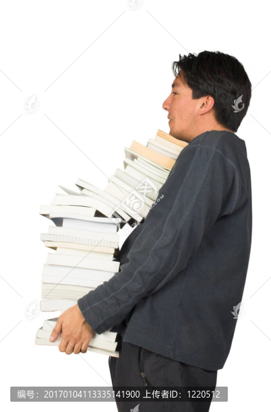 隨便拿著書的家伙